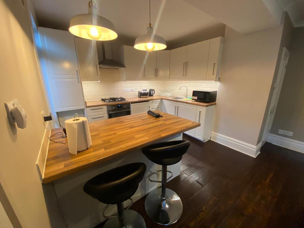 Spacious 2-Bed Apartment London Exteriör bild