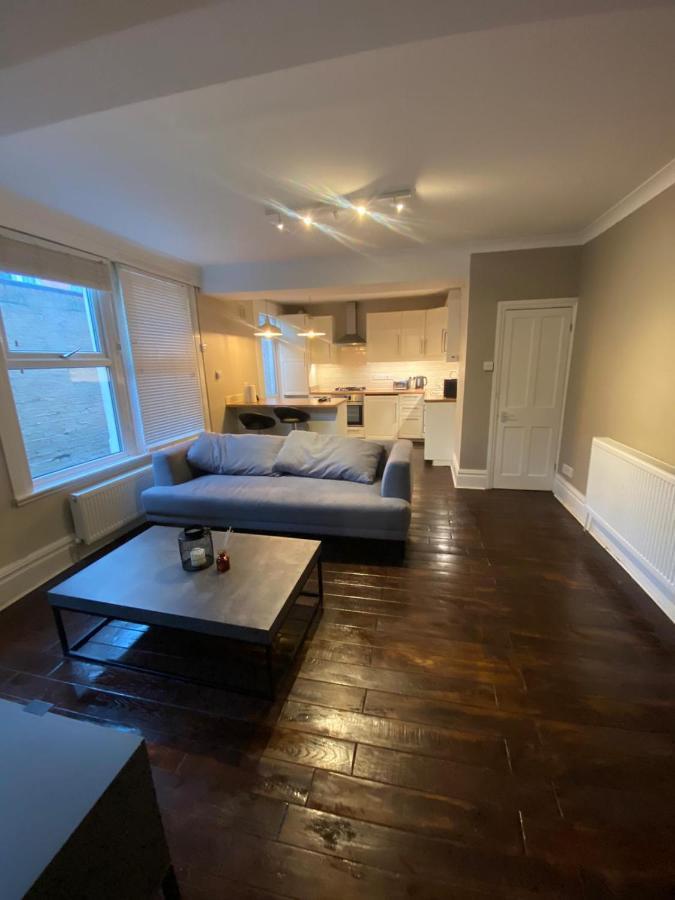 Spacious 2-Bed Apartment London Exteriör bild