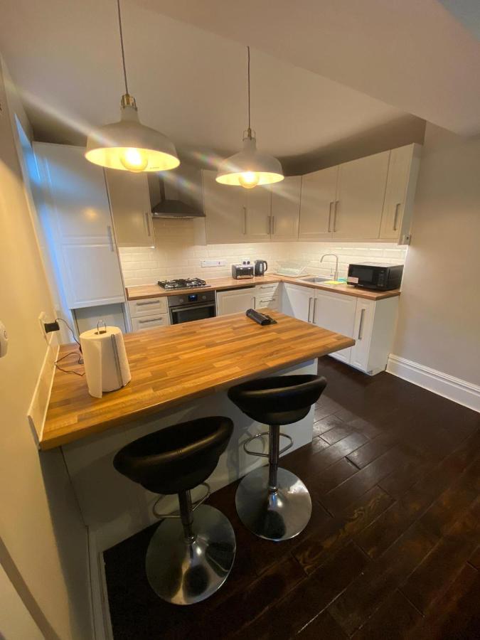 Spacious 2-Bed Apartment London Exteriör bild